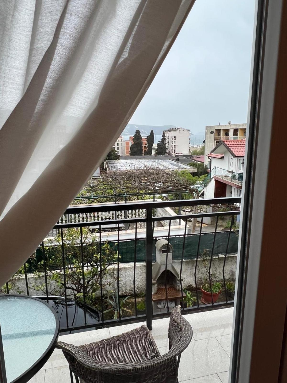 Apartments Lena 赫尔采格诺维 外观 照片